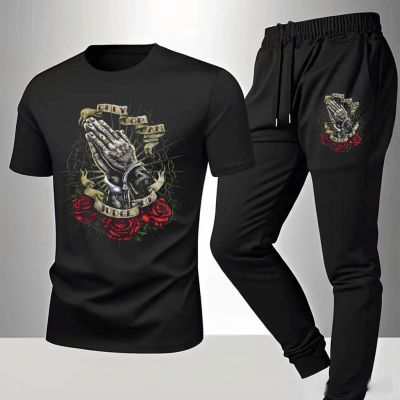 Echipă sportivă masculină (trening și tricou) – Only God