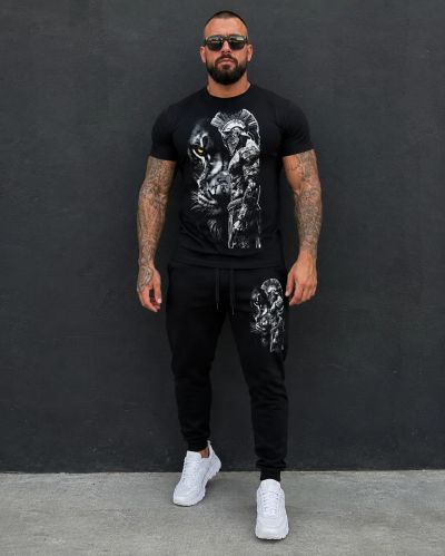 Echipă sportivă masculină (trening și tricou) – 48